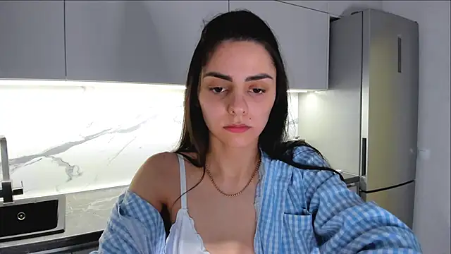 EmiliaZen online show from 03-07-25, 09:17