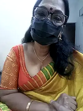 Snapshot of niiveditha chatting on 02-08-25, 04:04 niiveditha online show from 02-08-25, 04:04