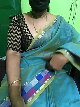 Snapshot of niiveditha chatting on 03-17-25, 12:46 niiveditha online show from 03-17-25, 12:46