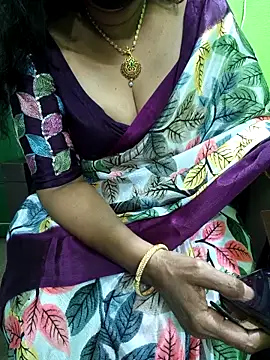 Snapshot of niiveditha chatting on 09-13-25, 03:12 niiveditha online show from 09-13-25, 03:12