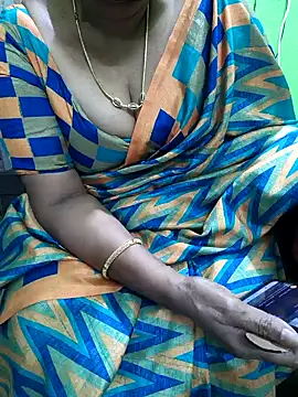 Snapshot of niiveditha chatting on 09-20-25, 03:57 niiveditha online show from 09-20-25, 03:57