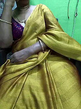 Snapshot of niiveditha chatting on 09-26-25, 04:16 niiveditha online show from 09-26-25, 04:16