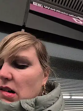 Sexybiene969 online show from 11-25-25, 05:24