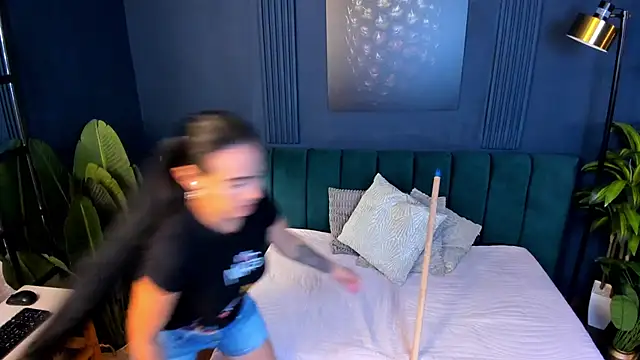 scarlet edwars online show from 02-11-25, 01:20