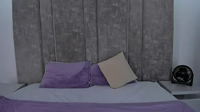 ValerieHyde online show from 02-21-25, 02:39