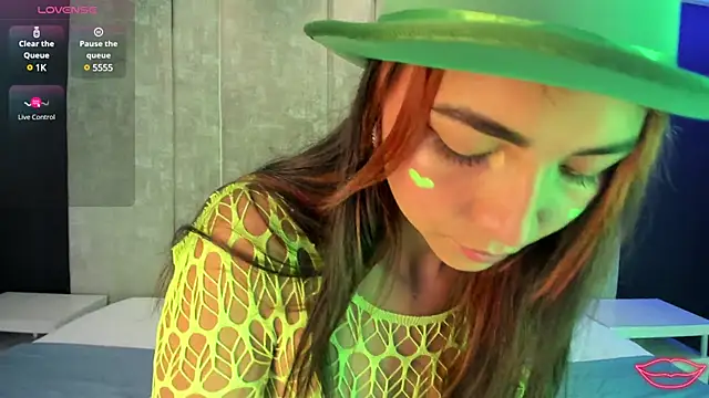 ValerieHyde online show from 03-18-25, 03:31