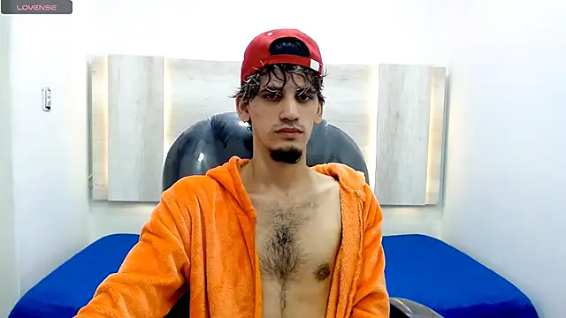 Snapshot of Dirty_Kingg chatting on 02-25-25, 08:41 Dirty Kingg online show from 02-25-25, 08:41