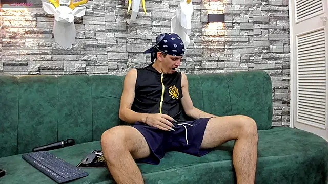 Snapshot of Dirty_Kingg chatting on 11-16-25, 04:56 Dirty Kingg online show from 11-16-25, 04:56