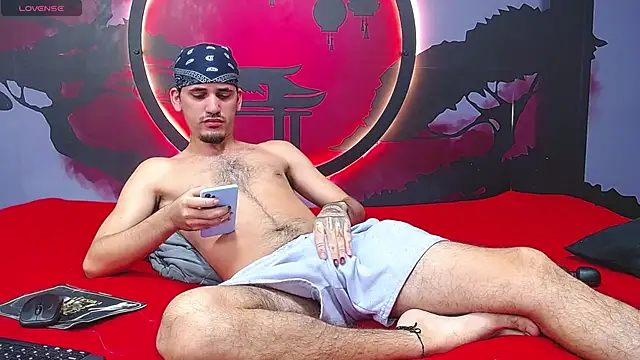 Snapshot of Dirty_Kingg chatting on 11-28-25, 08:11 Dirty Kingg online show from 11-28-25, 08:11