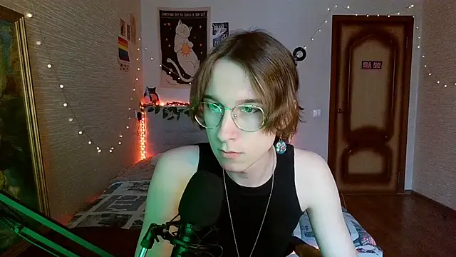 Snapshot of tangerine4dreams chatting on 02-23-25, 10:28 tangerine4dreams online show from 02-23-25, 10:28