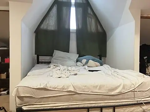 Julian wins online show from 02-13-25, 09:20