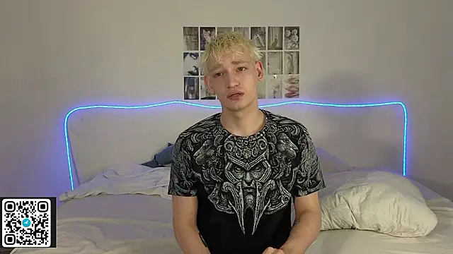 Julian wins online show from 03-19-26, 05:00