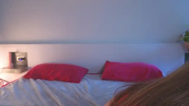 Snapshot of DemiDee chatting on 01-06-25, 10:46 DemiDee online show from 01-06-25, 10:46