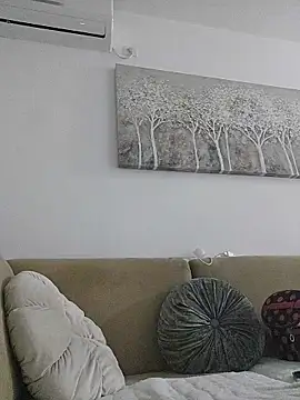 visnjica online show from 11-14-25, 04:38