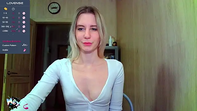 Snapshot of Caramel_piegirl chatting on 11-15-25, 10:37 Caramel piegirl online show from 11-15-25, 10:37