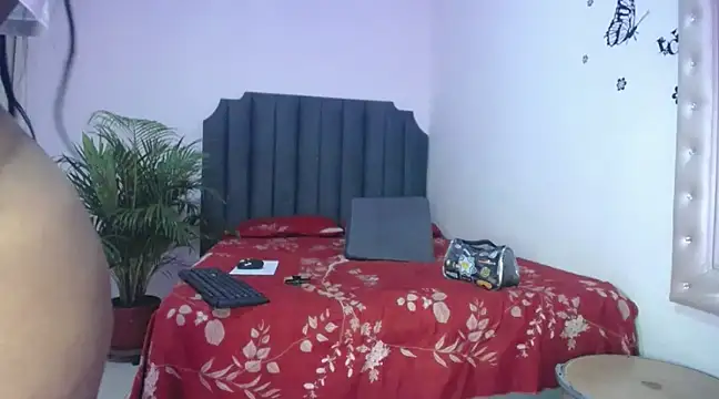 moree Queen online show from 03-05-25, 07:06