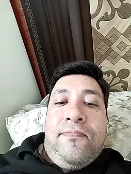 Snapshot of innocentboy1987 chatting on 10-03-25, 06:21 innocentboy1987 online show from 10-03-25, 06:21