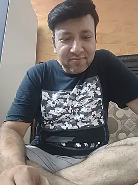 innocentboy1987 online show from 06-28-26, 04:24