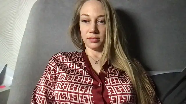 Snapshot of Engel_13 chatting on 02-25-25, 07:58 Engel 13 online show from 02-25-25, 07:58