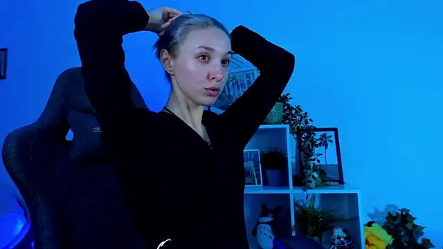 Snapshot of PhilippaAdamas chatting on 02-12-25, 02:43 PhilippaAdamas online show from 02-12-25, 02:43