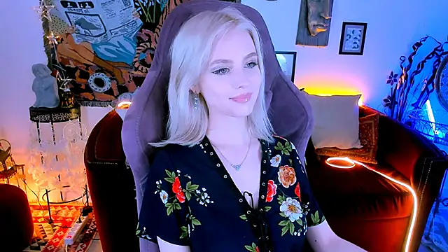 LeonaStane online show from 02-09-25, 08:13