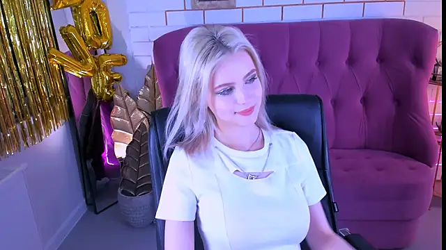 LeonaStane online show from 03-01-25, 07:59