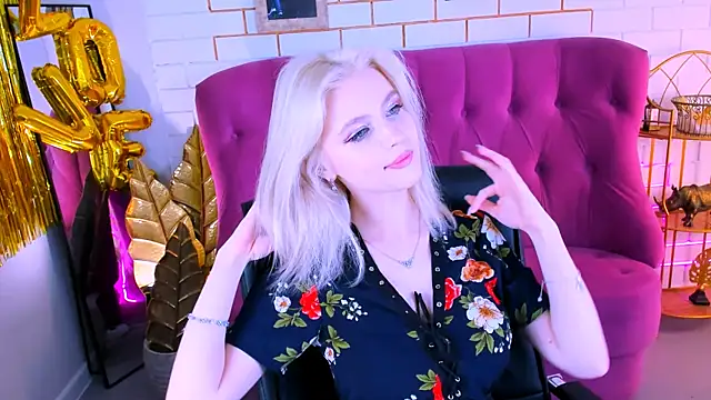 LeonaStane online show from 03-08-25, 05:01