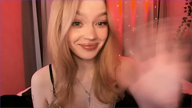 Snapshot of MiaRanki chatting on 04-02-26, 08:28 MiaRanki online show from 04-02-26, 08:28