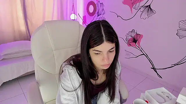 Isabela Fiorelli online show from 01-13-26, 01:16