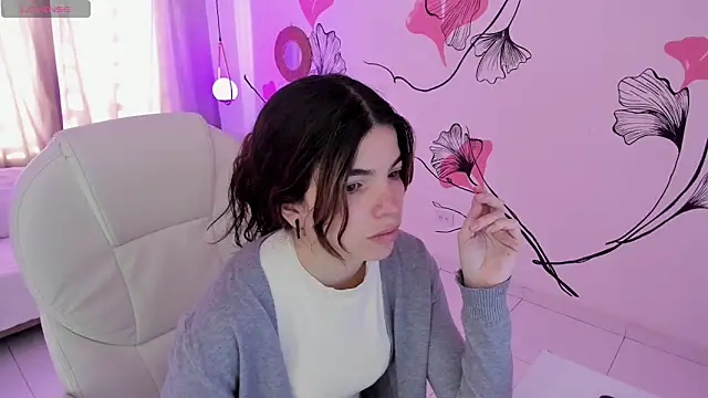 Isabela Fiorelli online show from 04-12-26, 01:05