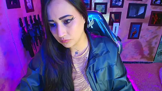 cherryy bombshelll online show from 01-14-26, 04:56