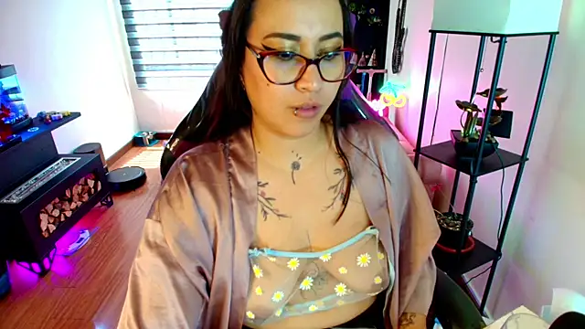 cherryy bombshelll online show from 07-28-26, 06:20