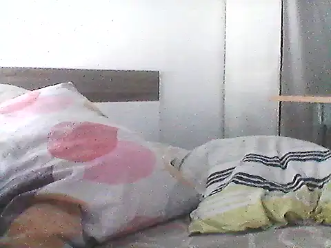 Snapshot of Shauna_bruny chatting on 10-13-25, 10:48 Shauna bruny online show from 10-13-25, 10:48