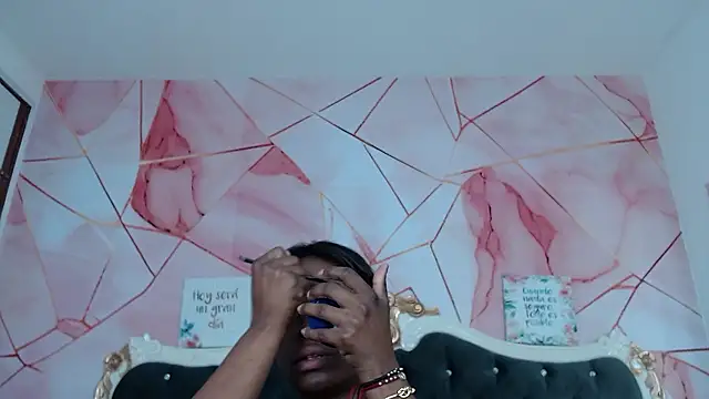 LindaBird online show from 01-08-26, 08:33