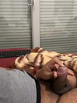 Snapshot of Sammy69hard69 chatting on 10-06-25, 09:56 Sammy69hard69 online show from 10-06-25, 09:56