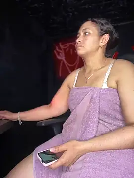 Carola-Ross online show from 02-23-25, 06:39