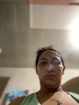 Carola-Ross online show from 04-17-26, 05:38