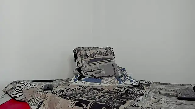 hugosan12 online show from 03-18-25, 06:26