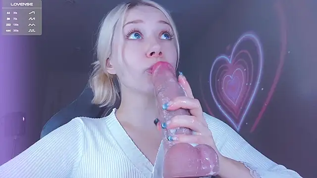 Snapshot of _chatur_babe chatting on 10-13-25, 02:06  chatur babe online show from 10-13-25, 02:06