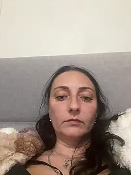 Snapshot of Miroslava1247 chatting on 05-12-26, 01:08 Miroslava1247 online show from 05-12-26, 01:08