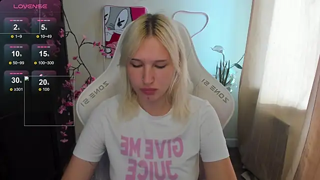 EvelinaLuu online show from 07-07-26, 02:25