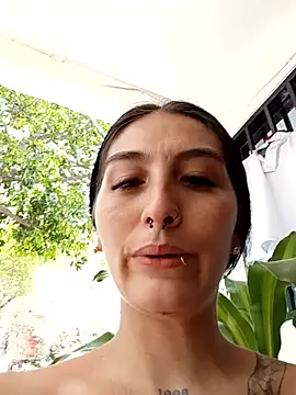 single mother indecent online show from 04-19-26, 04:39