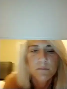 Skippydippy99 online show from 09-25-25, 05:22