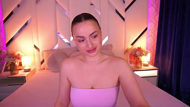 LindsieGreyy online show from 04-06-26, 06:36