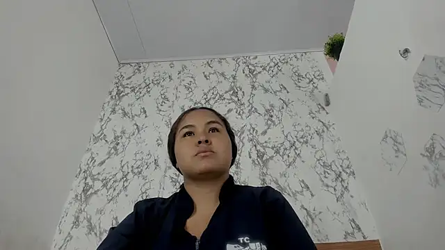 camilagreeco online show from 07-23-26, 01:31