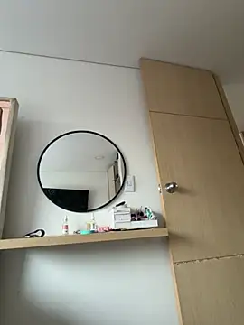 KarolVega- online show from 11-11-25, 02:50