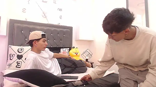 Snapshot of MaikyCooper chatting on 03-08-25, 04:12 MaikyCooper online show from 03-08-25, 04:12