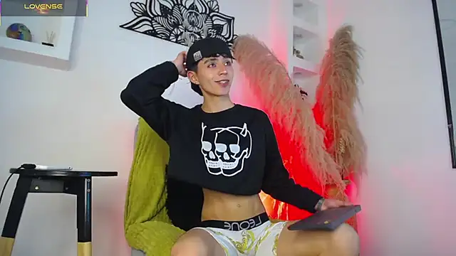 Snapshot of MaikyCooper chatting on 09-15-25, 08:20 MaikyCooper online show from 09-15-25, 08:20