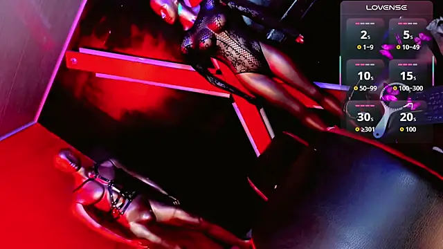 emelly horny  online show from 03-27-26, 07:35