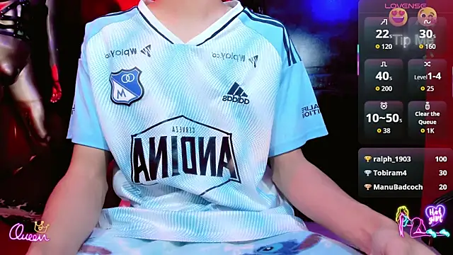 emelly horny  online show from 04-01-26, 07:11